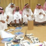 مواطنون يلقون بأجهزة الهاتف إحتجاجا