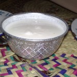 بائعة اللبن